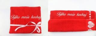 Ręcznik z haftem TYLKO MNIE KOCHAJ SERCA czerwony 50x90 Walentynki