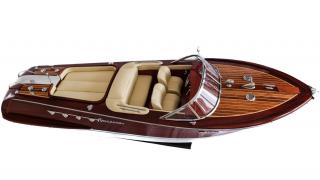 Riva Aquarama 70cm - potężny, drewniany model klasycznej, włoskiej łodzi motorowej