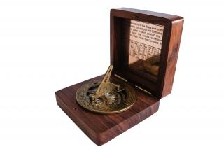 Żeglarski kompas otwierany - Zegar słoneczny Gilberta w drewnianym pudełku