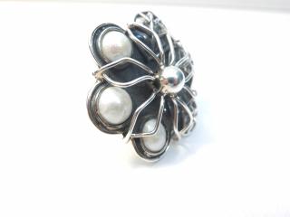 Pierścionek Srebrny Kwiat z Perłami handmade